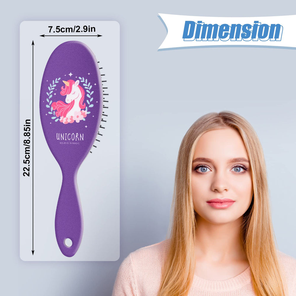 AhlsenL anti-static bristles detail shows gentle friction reduction for less frizz.