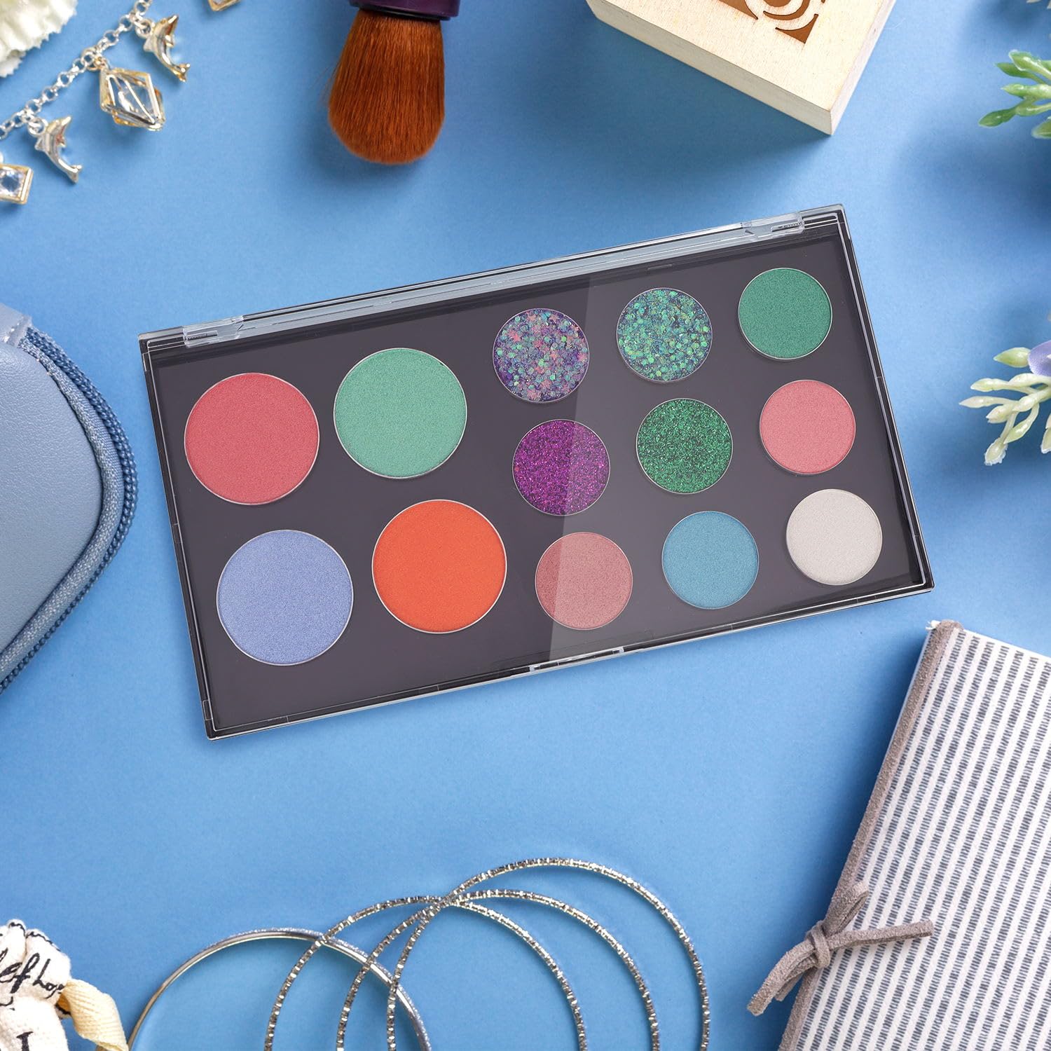 AJLTPA travel-friendly compact design supports on-the-go touch-ups.