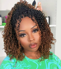 Aksice Yanky Twist crochet hair in pre-looped 8-inch length, lightweight and easy to wear.