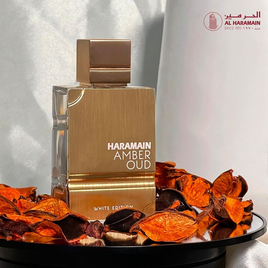 Al Haramain Amber Oud White Edition spray-mist demonstrates long-lasting aroma suitable for evenings