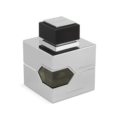 L’Aventure base notes musk amber close-up