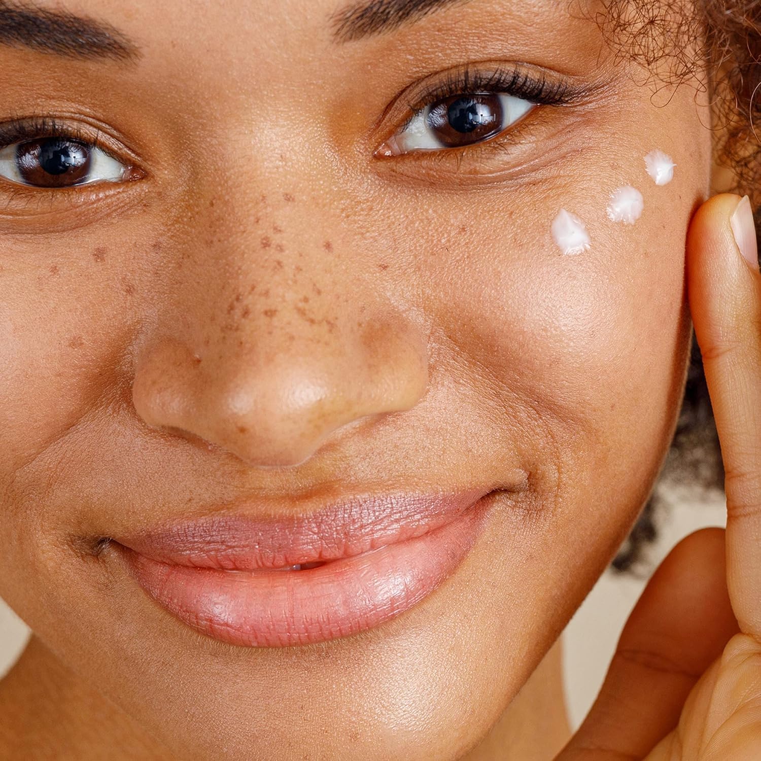 Alpha Skin Care Enhanced Renewal Cream texture swirl demonstrates gentle exfoliation with glycolic AHA.