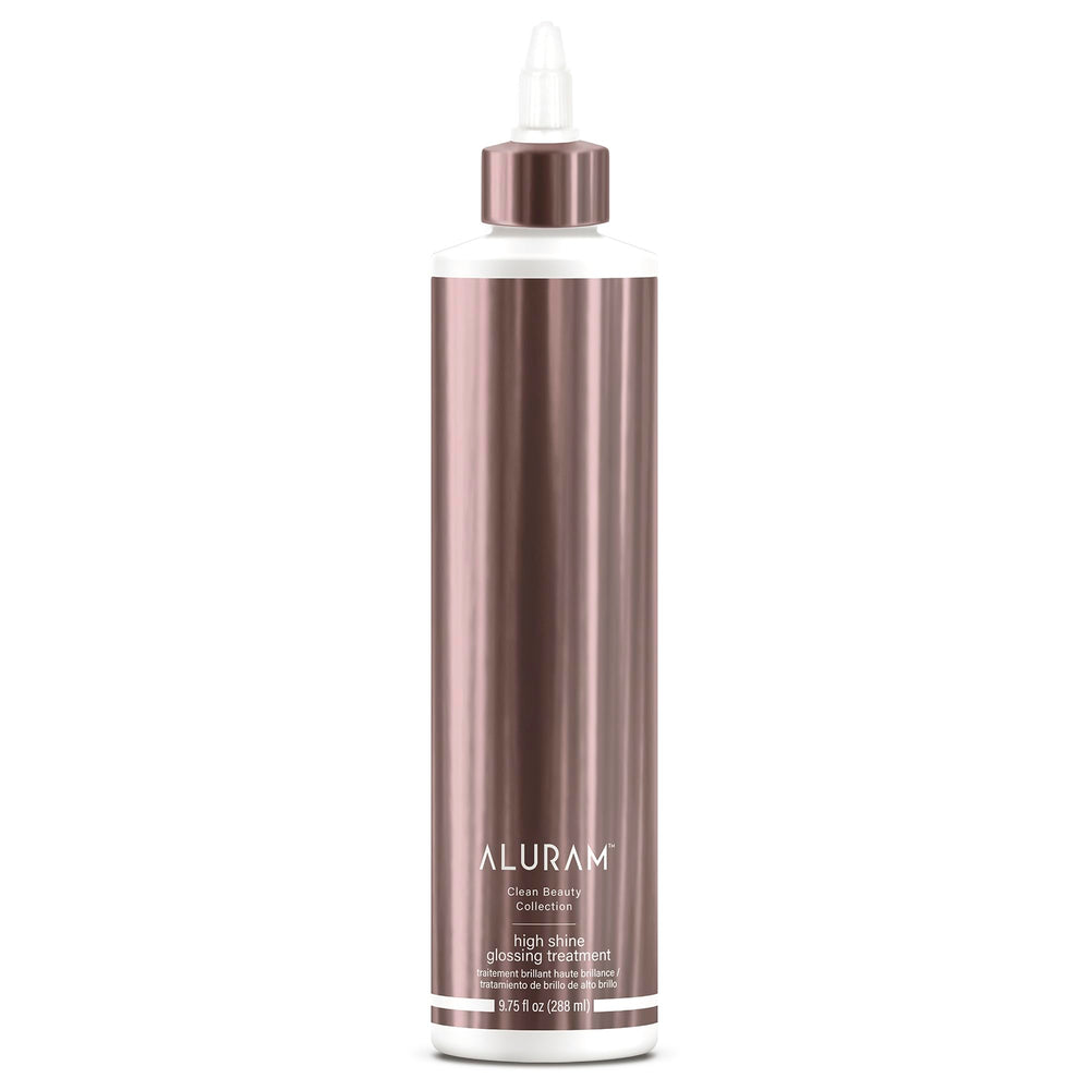 ALURAM High Shine bottle pour demonstrates easy application and mirror-like gloss.