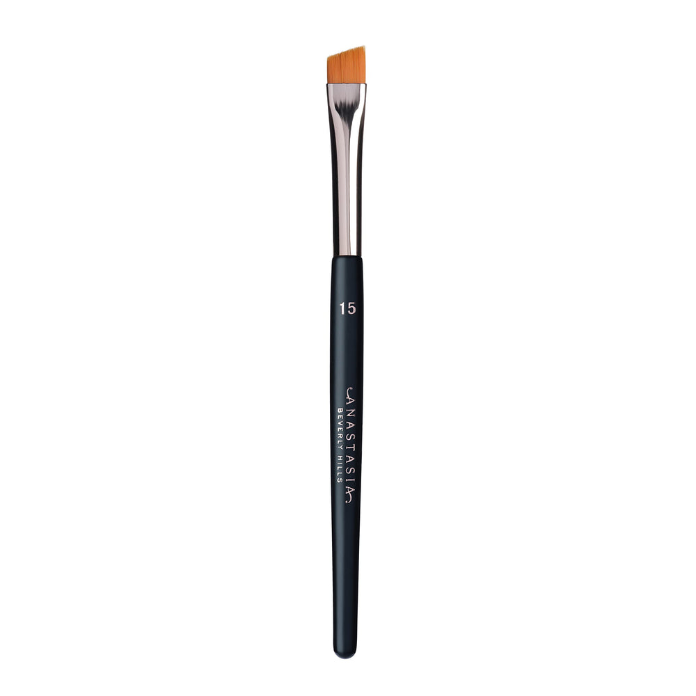 Anastasia Beverly Hills brocha 15 angular mini para cejas, definición precisa.