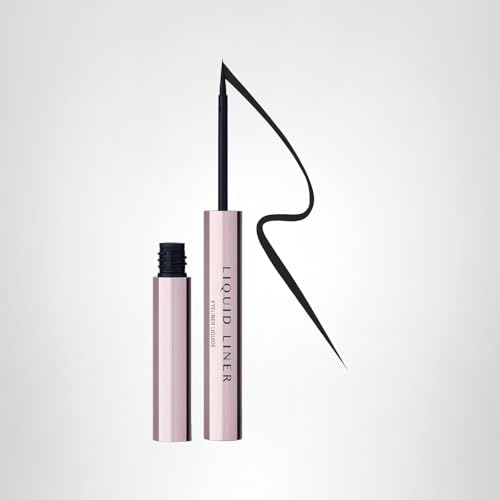 Anastasia Beverly Hills Close-up shows sleek matte finish and definition.