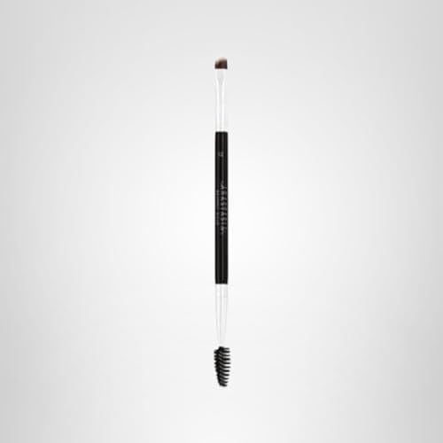 Anastasia Beverly Hills Duo Brush 12 helps define arches with precise, controlled strokes.