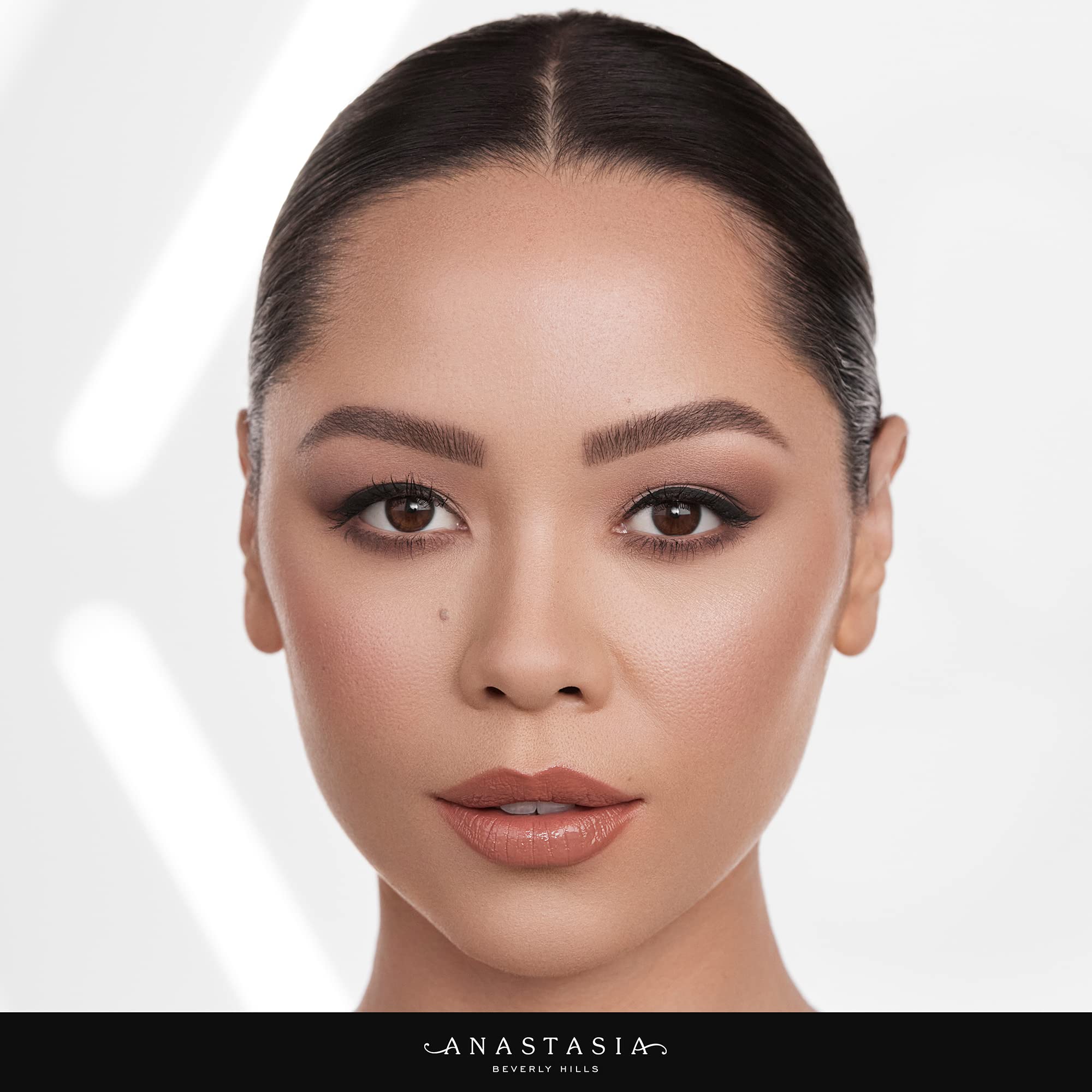 Anastasia Beverly Hills Highlighting Duo Pencil dual-ended compact design