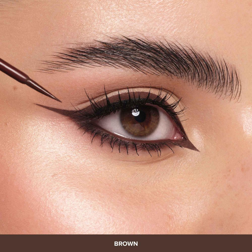 Anastasia Beverly Hills brown close-up tip demonstrates steady application.