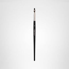 Anastasia Beverly Hills Brush 3, delineado preciso en ojos o labios con control.