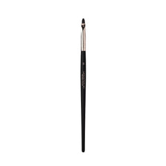 Anastasia Beverly Hills Brush 3, pincel delineador preciso para trazos finos.