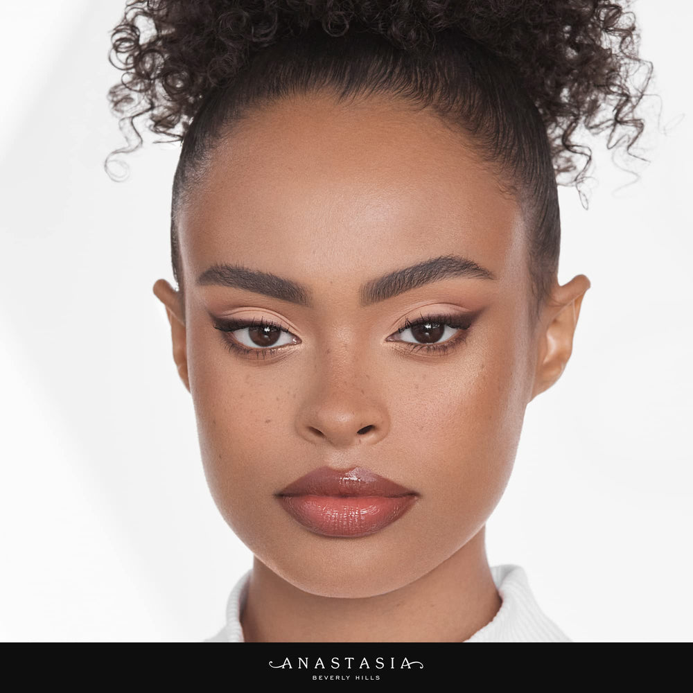 Anastasia Beverly Hills Pro Pencil Base 1: punta amplia para cejas completas.