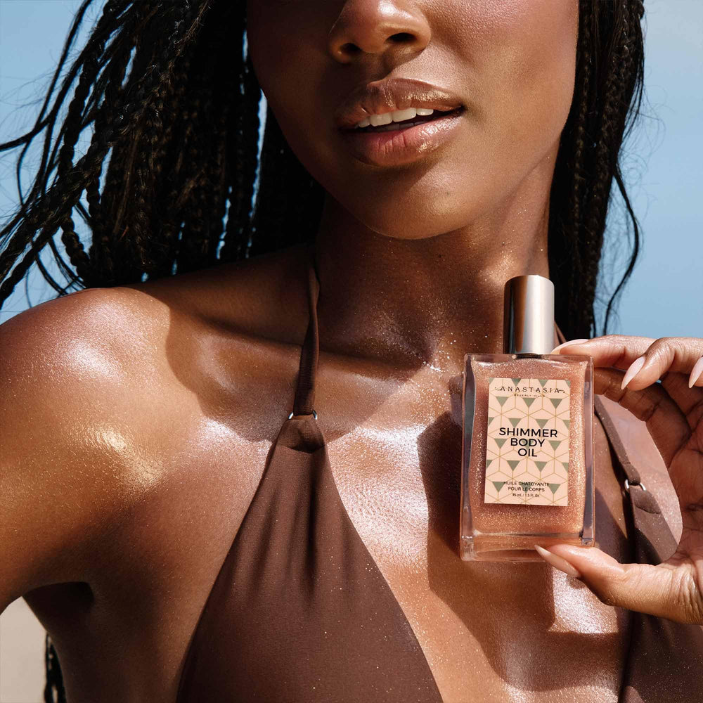 Anastasia Beverly Hills Shimmer Body Oil Rose Gold dispense pump enables easy application
