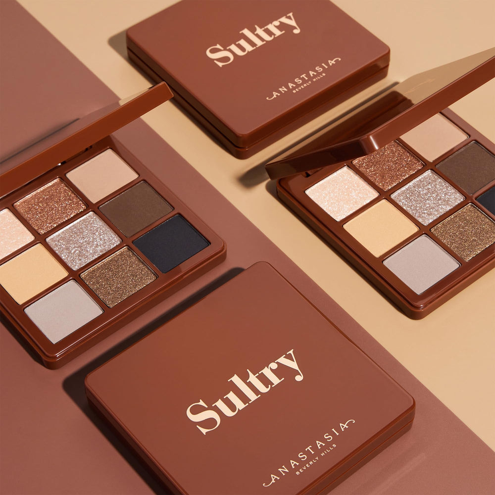 Anastasia Beverly Hills Sultry Mini Eyeshadow Palette packaging-closeup highlights premium presentation