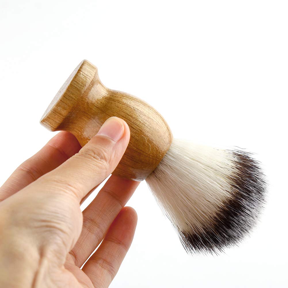 Anbbas closeup of faux badger bristles highlighting soft texture for rich lather