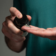 Anthony Ingrown Hair Treatment application gel demonstrates fast cooling after shave.