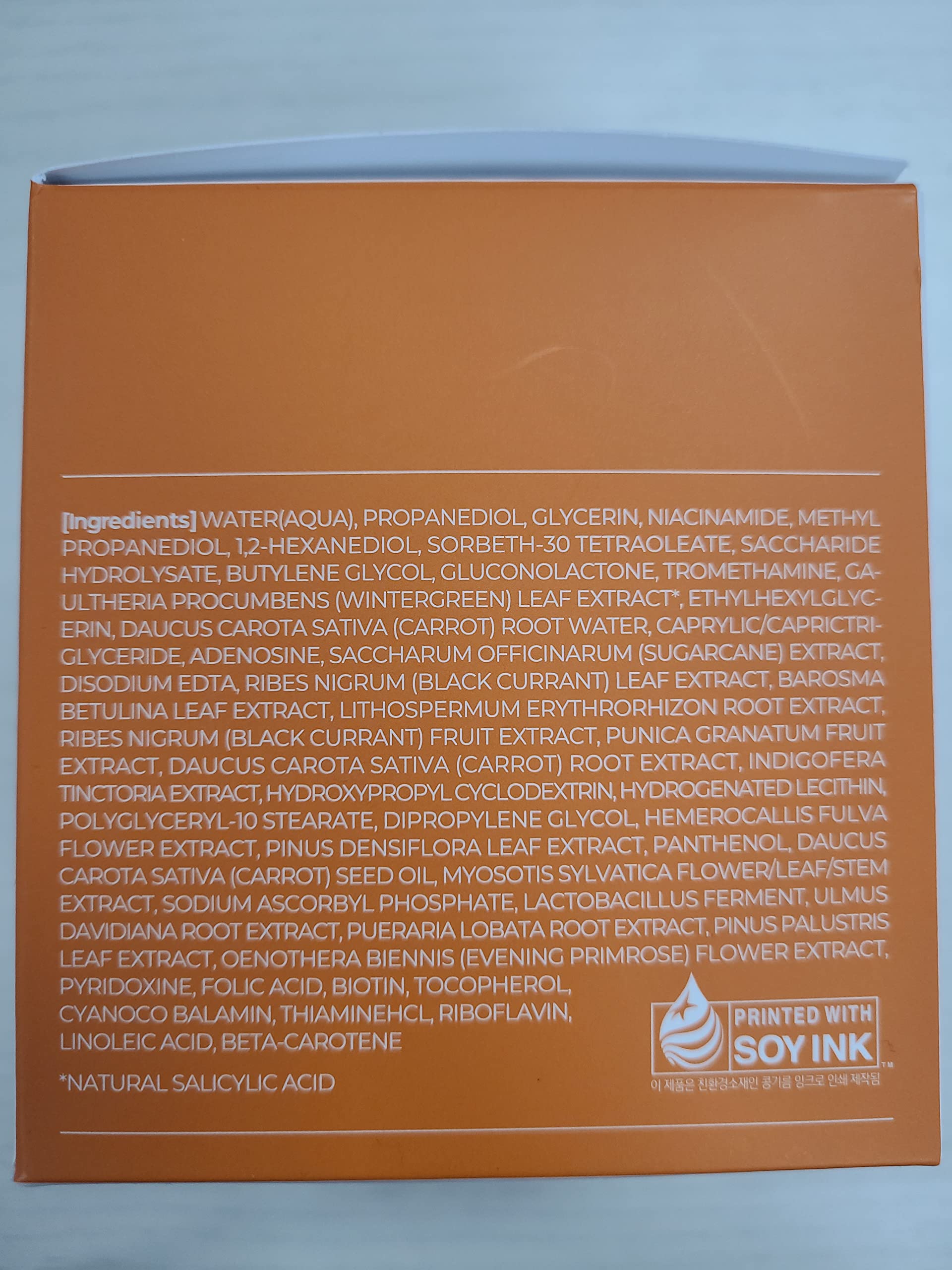 APRILSKIN Carrotene Aclaradoras, almohadillas exfoliantes, textura fina para piel suave.
