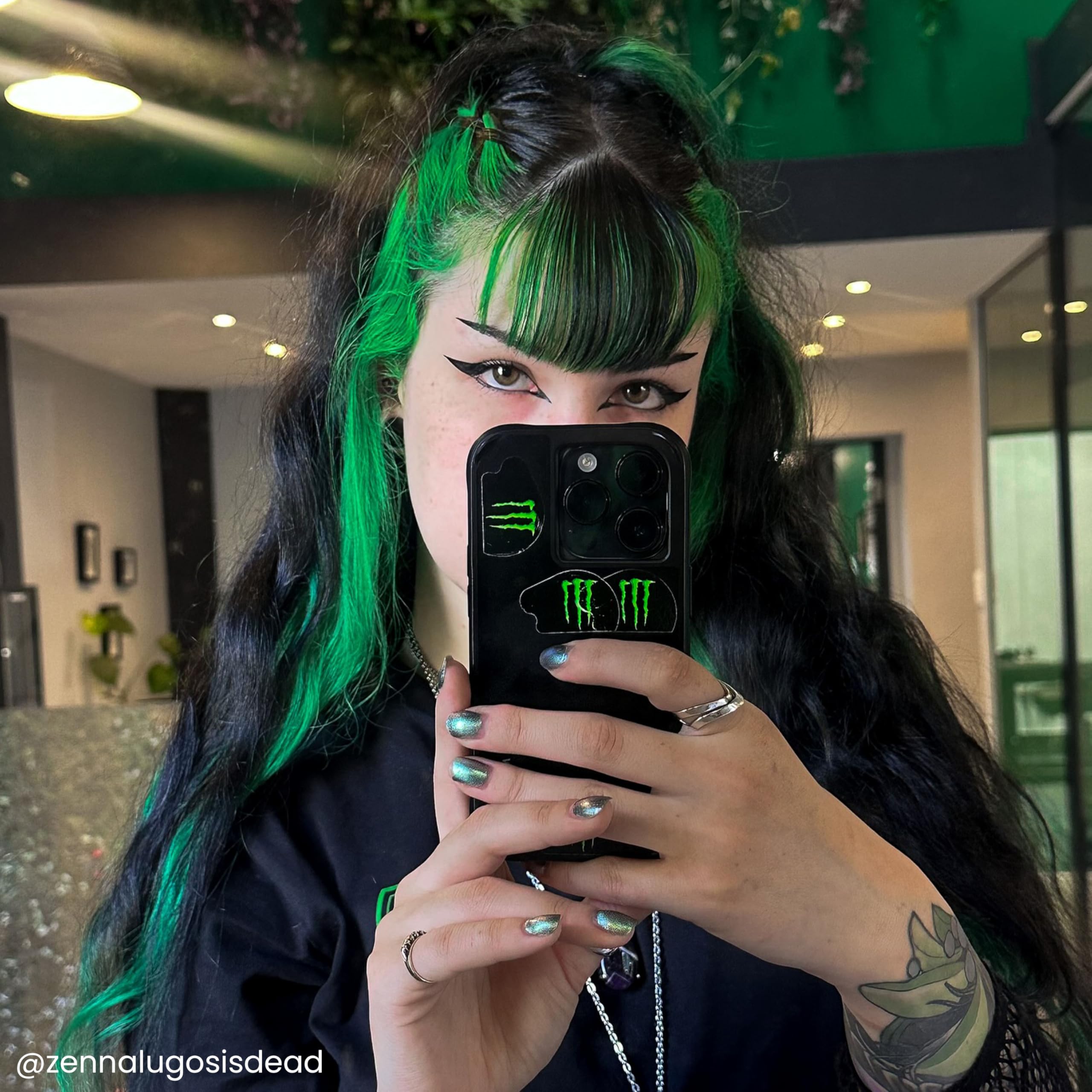 ARCTIC FOX Aquamarine blend with Phantom Green creates emerald-teal options
