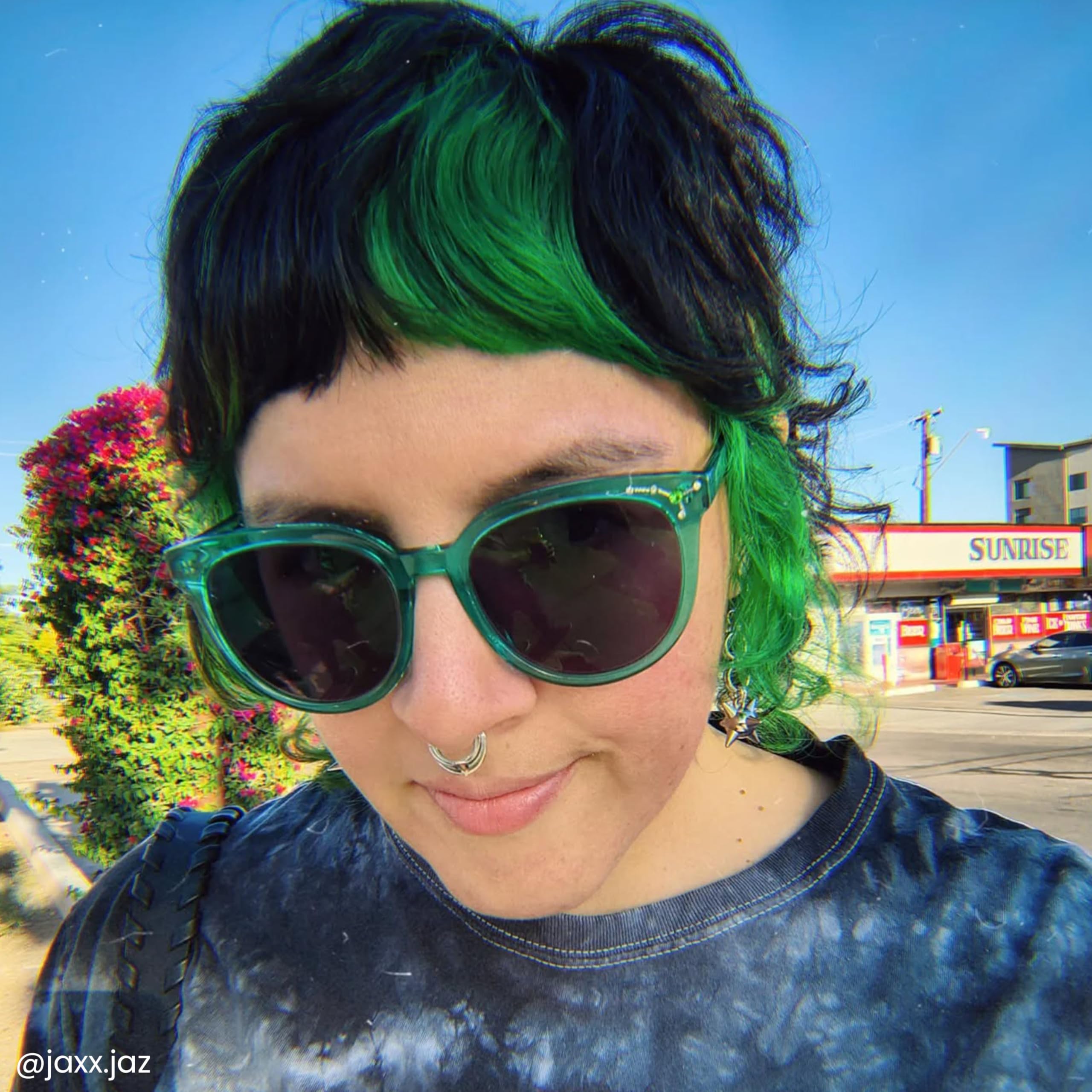 ARCTIC FOX Neon Moon mix with Iris Green for lime neon color.