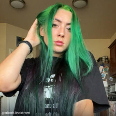 ARCTIC FOX Phantom Green on hair demonstrates bold color with conditioning