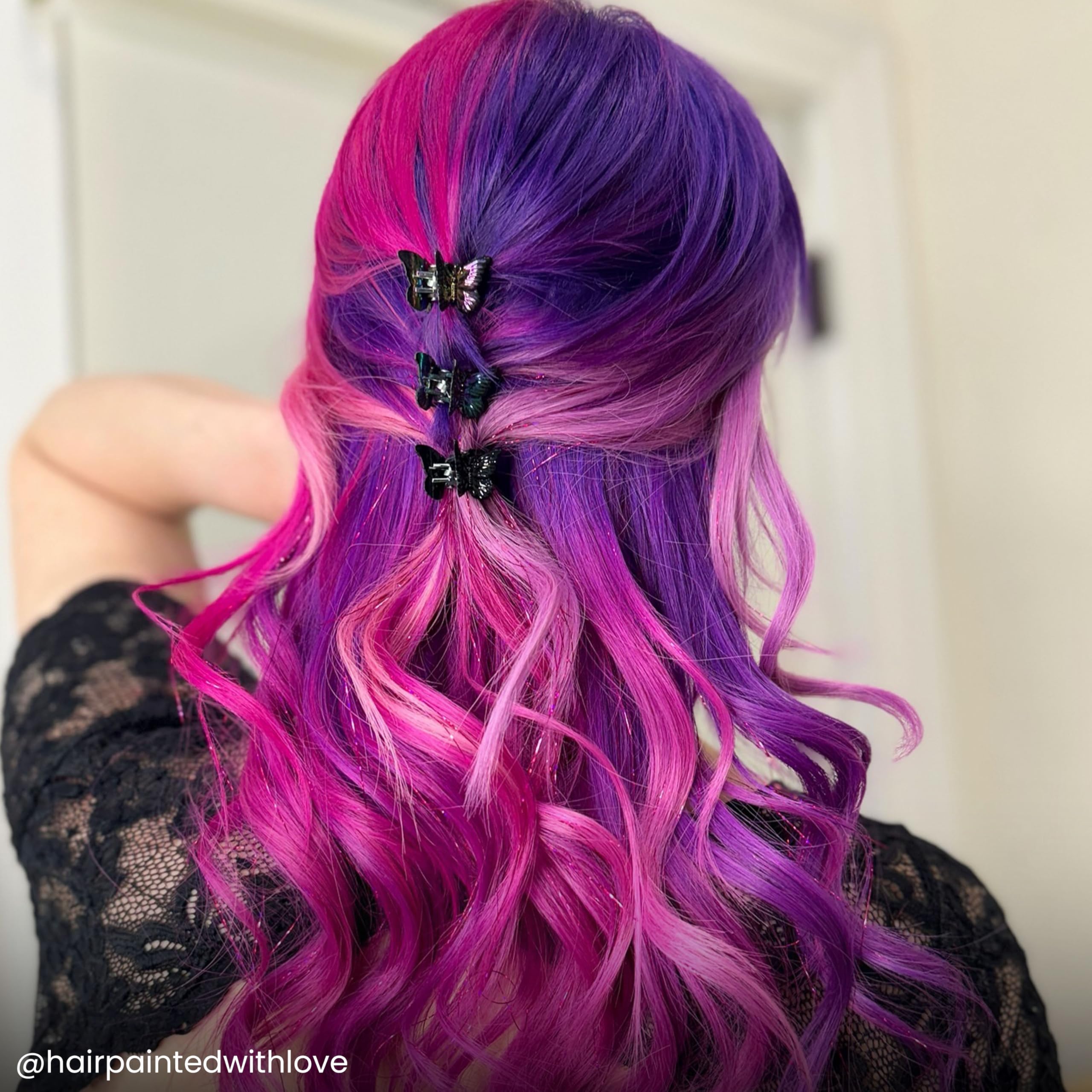 ARCTIC FOX Violeta Sueño: cabello suave y brillante tras la coloración.