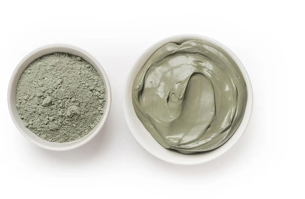 Argiletz Laboratoires France origin shot emphasizes French-sourced illite clay quality.