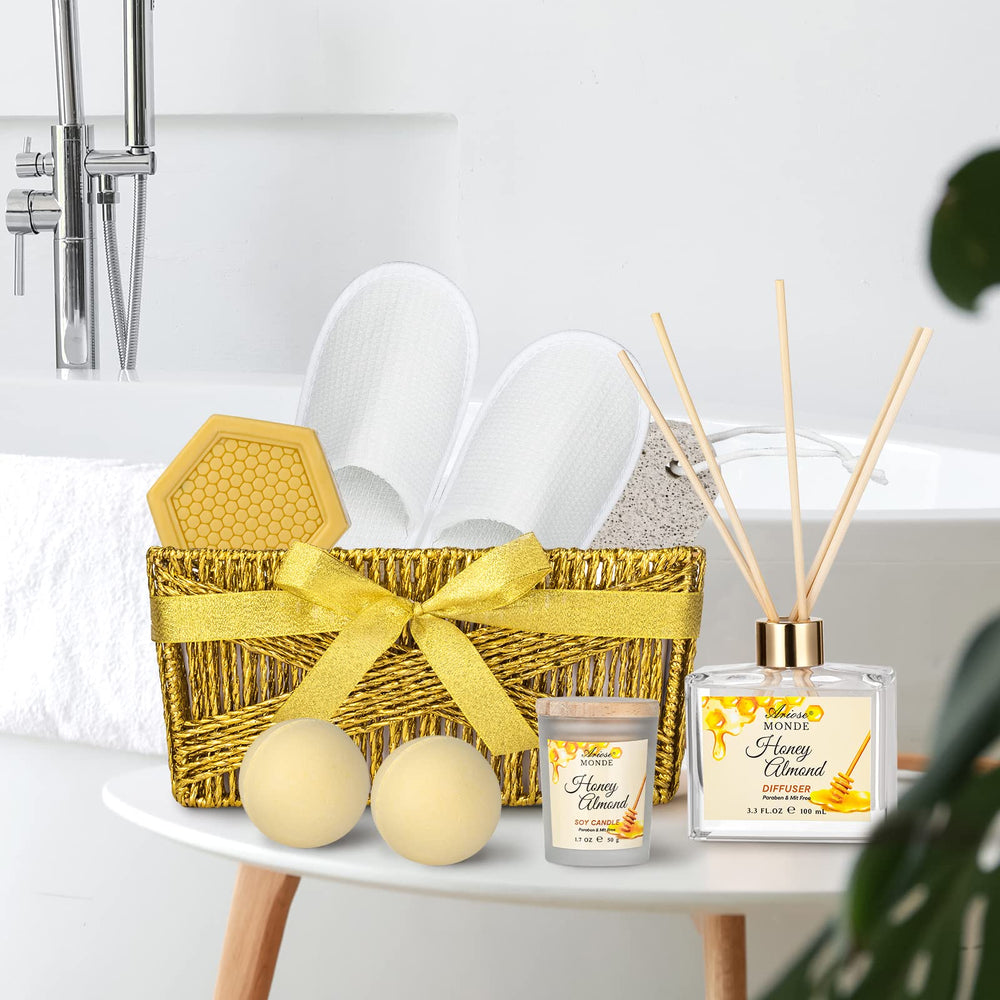 ArioseMonde bubble bath bottle reveals luxurious lather for pampering