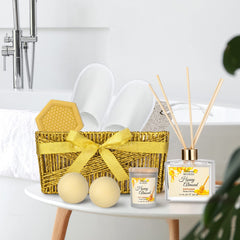 ArioseMonde bubble bath bottle reveals luxurious lather for pampering