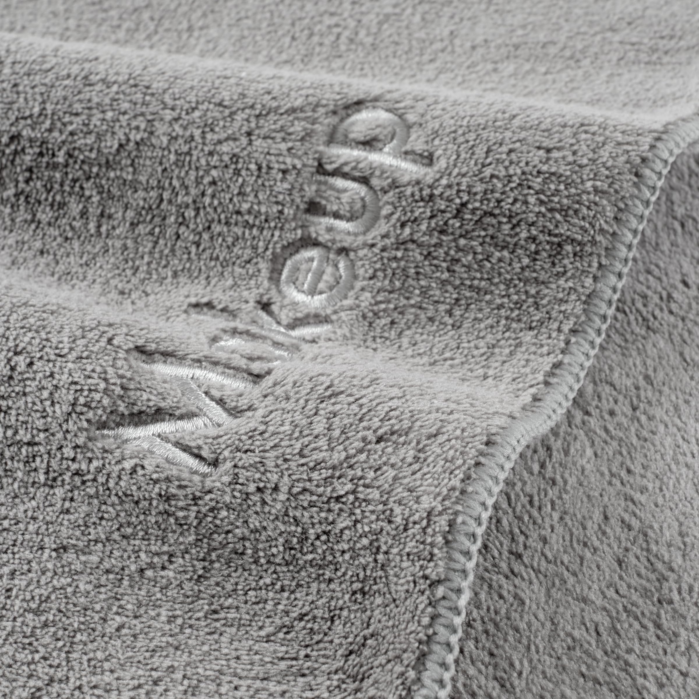 Arkwright makeup towels embroidery highlights premium bathroom linens for gifts and display.