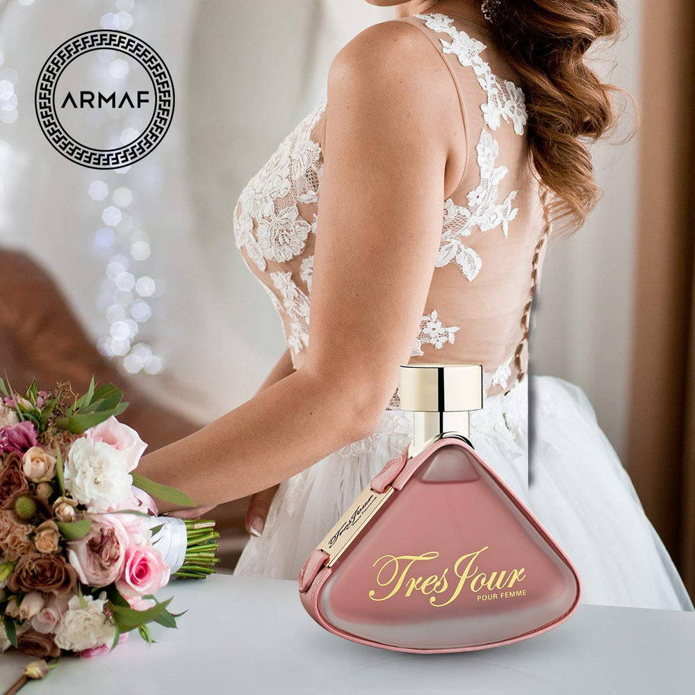 Armaf Tres Jour cap detail highlights elegant bottle design, ideal for gifting.