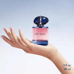 Armani Beauty My Way Intense tuberose heart reveals lush floral depth