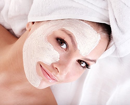 Aromine Rhassoul clay in hair care use highlighting nourishment and gentle cleansing