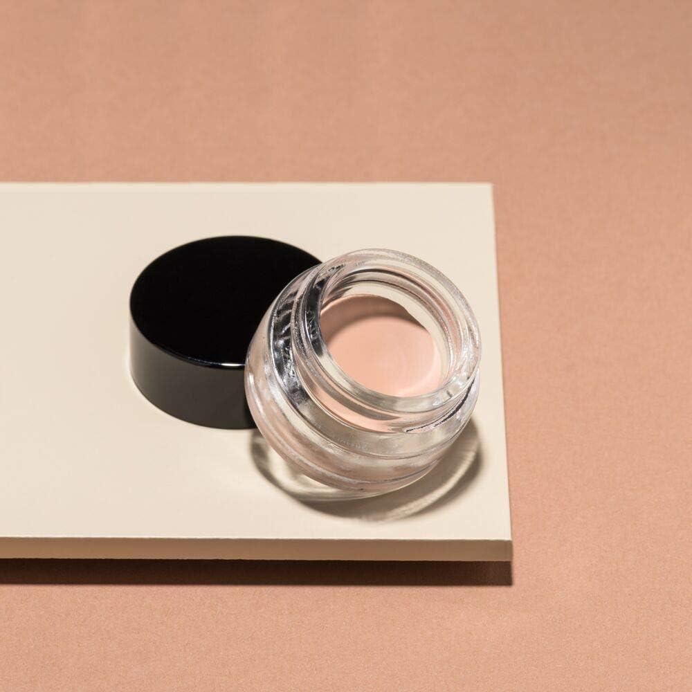 ARTDECO All In One Eye Primer before-and-after glimpse of longer-lasting eye makeup