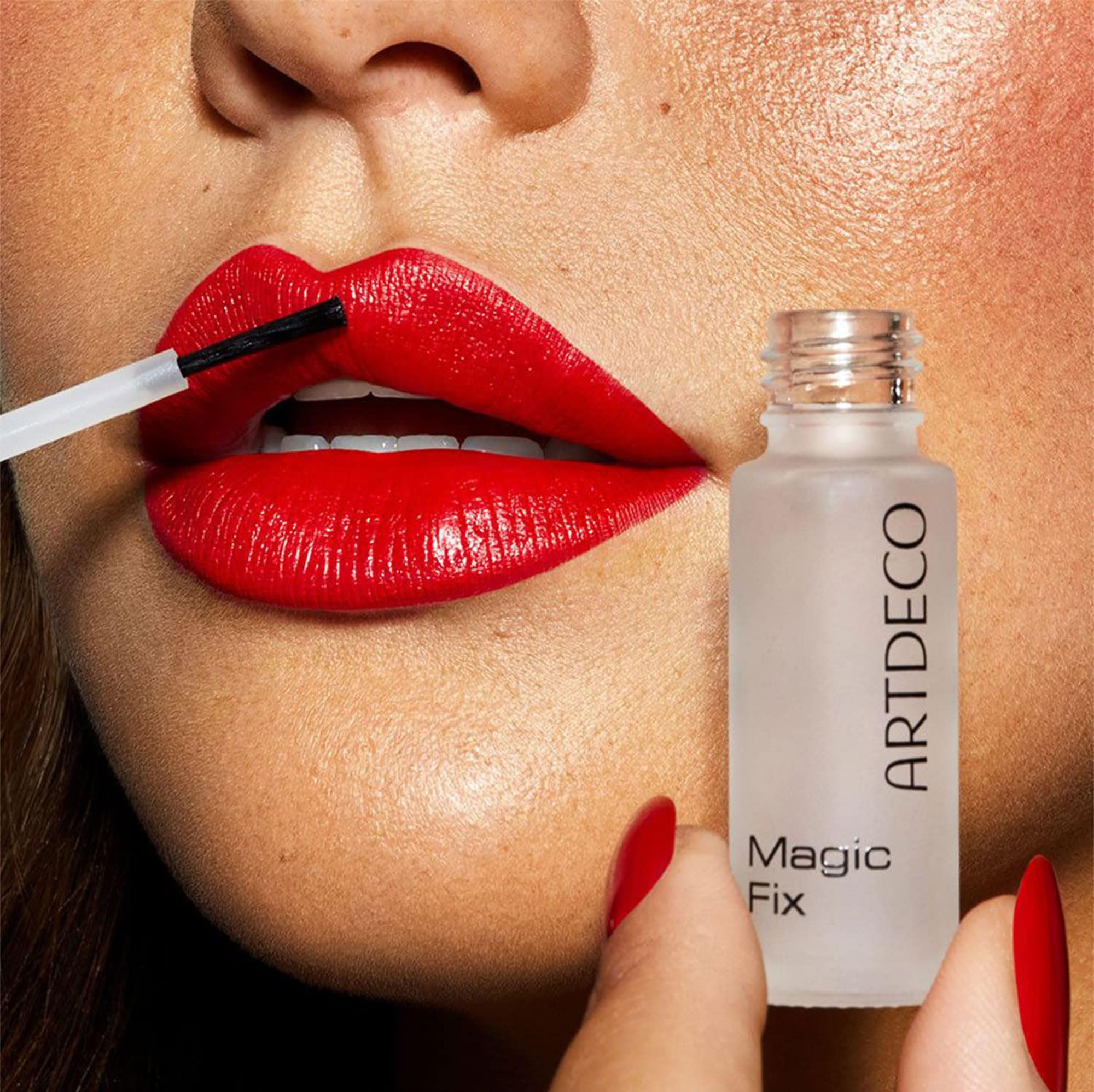 ARTDECO Magic Fix packaging shown beside product.