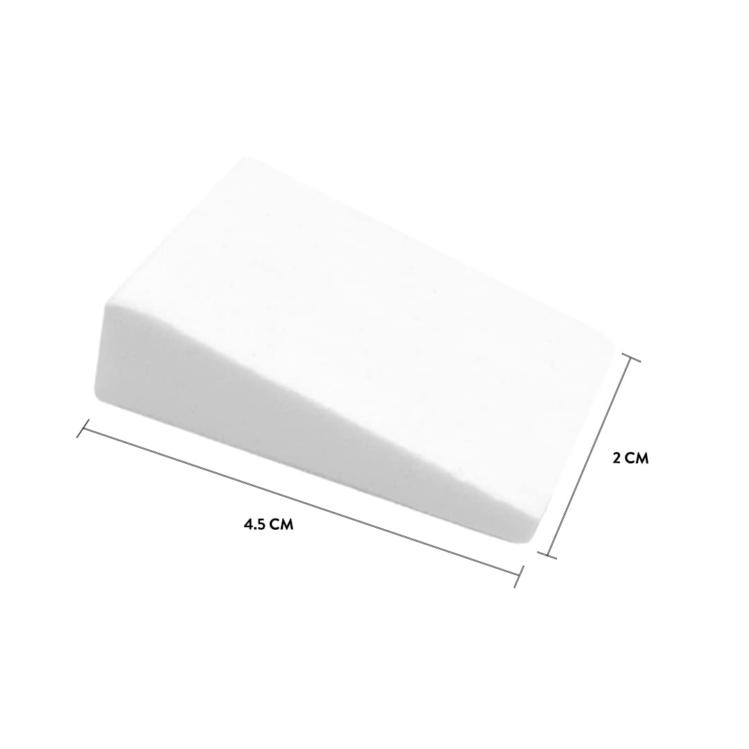 Artist's Choice all-purpose sponge for liquid, cream, and powder cosmetics.