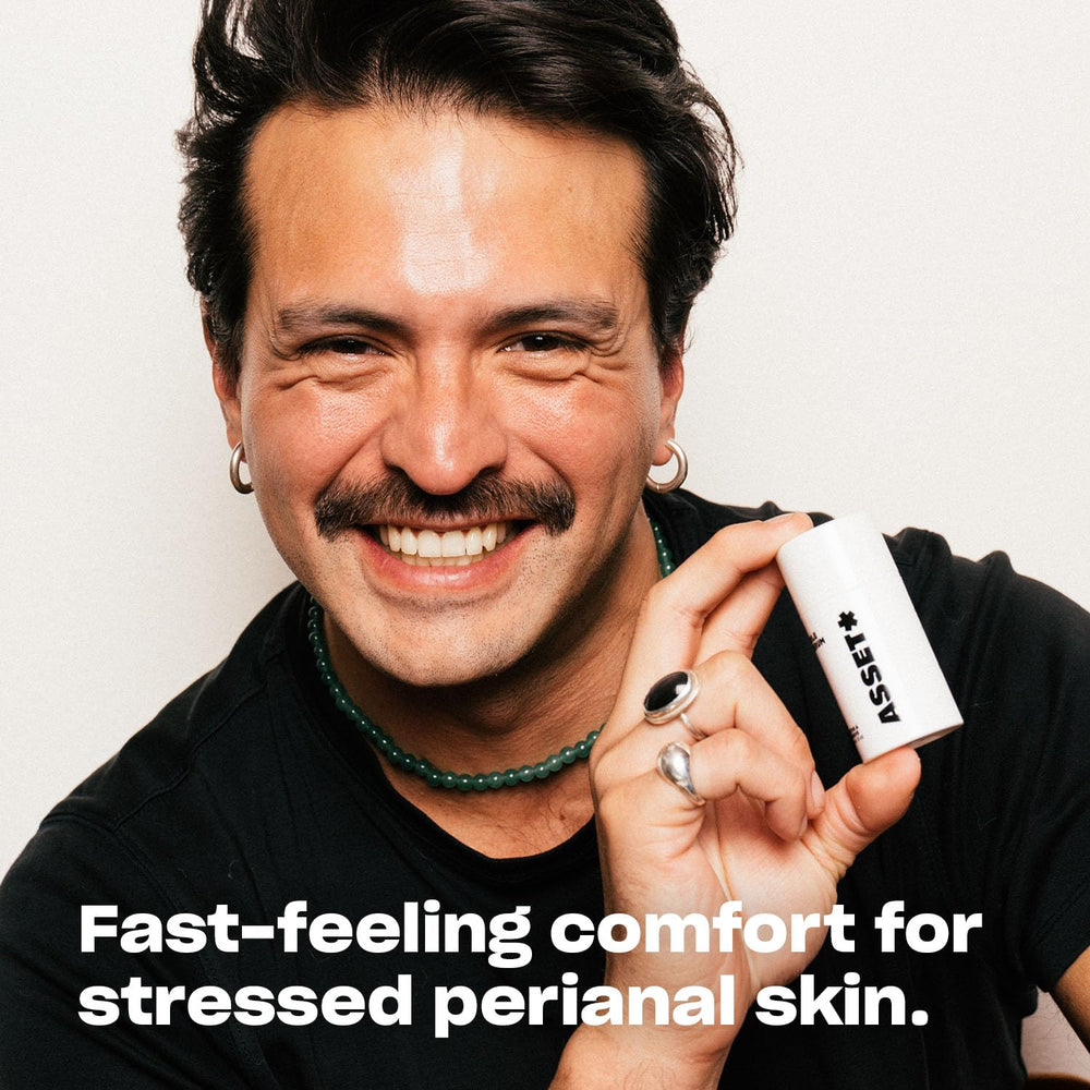 Asset Hole Serum texture-swirl reveals a rich, non-greasy cream that absorbs fast.