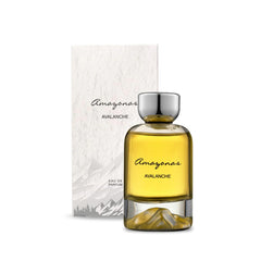 Atralia Amazonas Avalanche spray application, quick spritz for effortless fragrance routine.