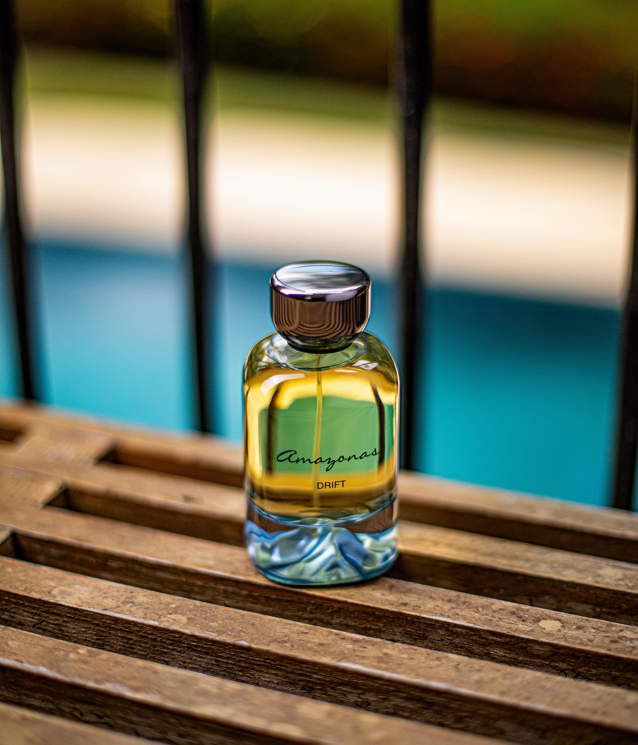 Atralia Amazonas Drift bottle back with elegant design and premium packaging
