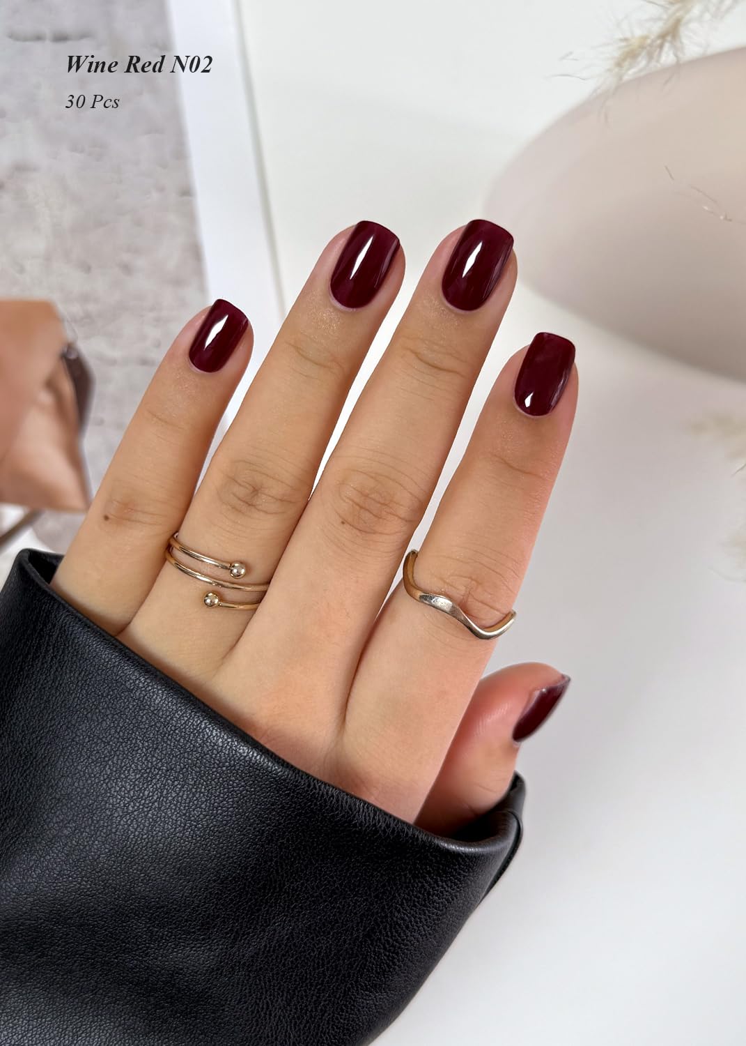 AutyaMee finished nails with glossy salon-like result.