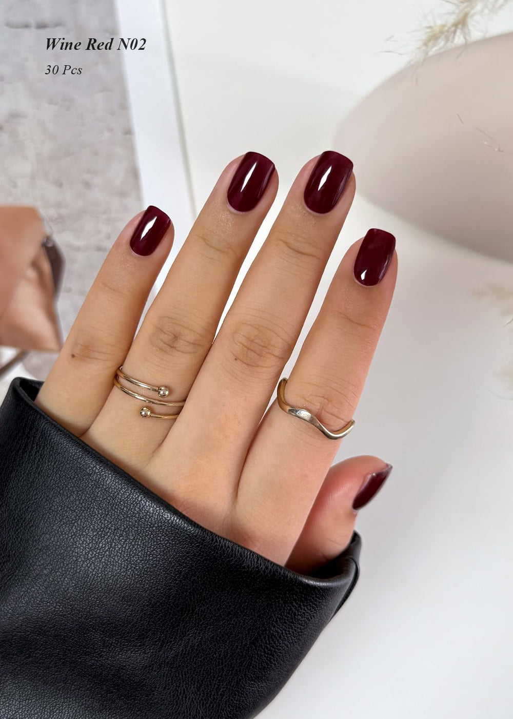 AutyaMee finished nails with glossy salon-like result.