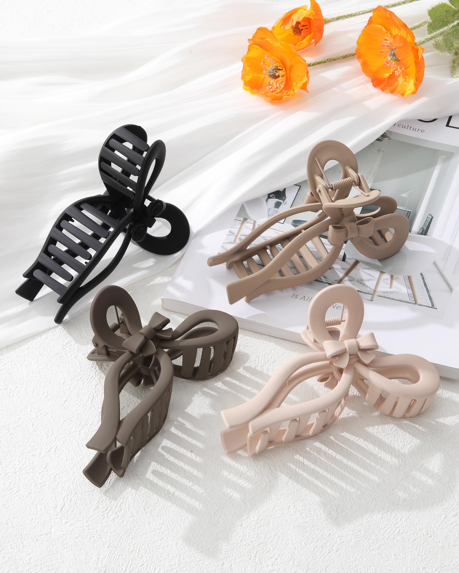 AWAYTR packaged bow clip set for travel-friendly styling and gifting.