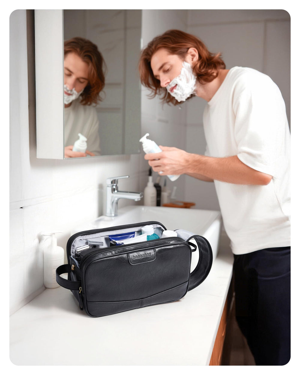 BagSmart Dopp Kit with waterproof zipper front view for dry/wet separation