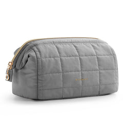 BAGSMART makeup bag wide-opening design for easy access during travel.