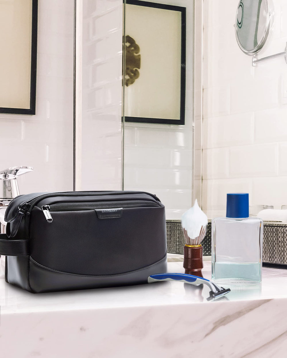 BAGSMART Toiletry Bag top opening showcases easy access for shaving kit organization.