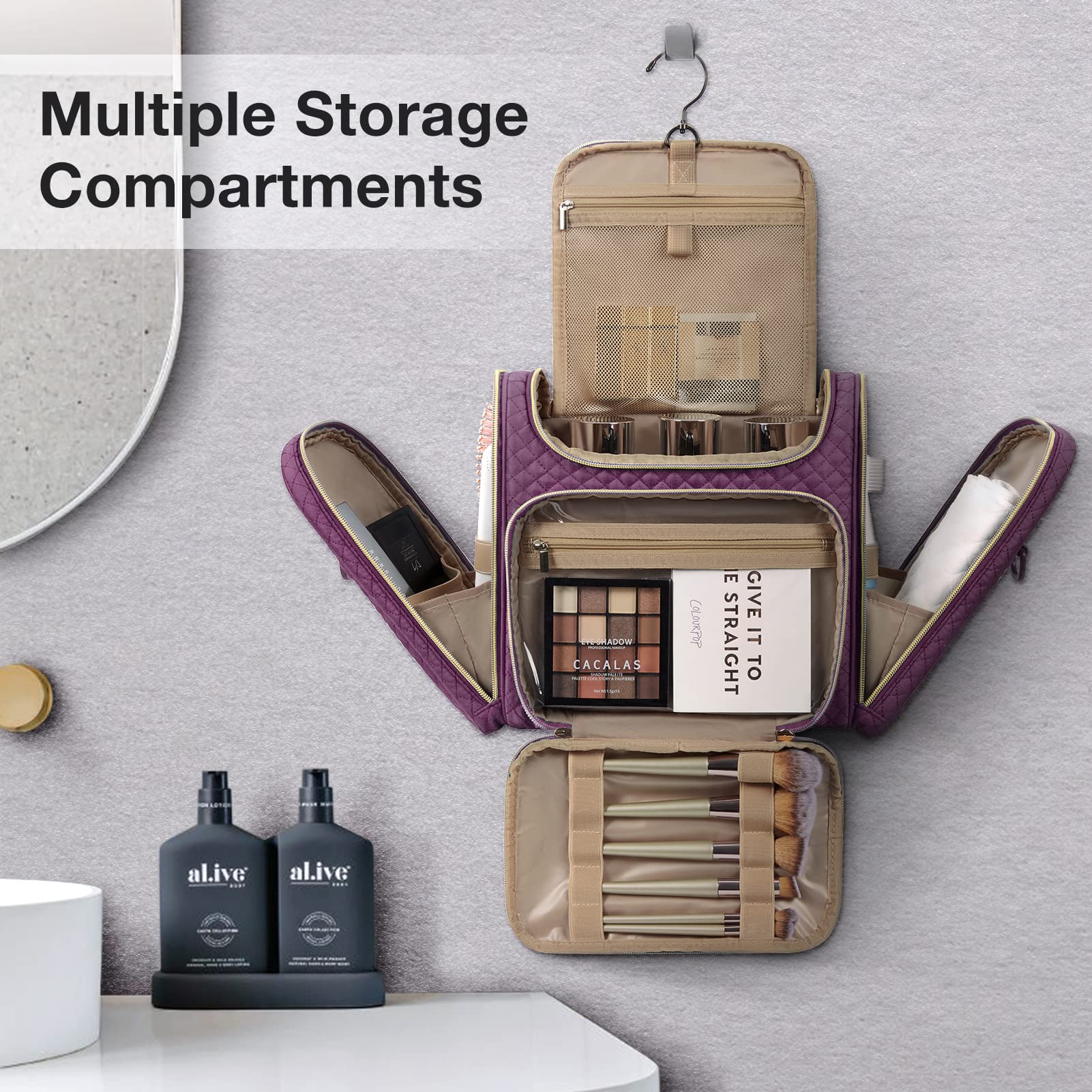 BAGSMART Toiletry Bag side pocket shows wet-dry separation for mess-free travel