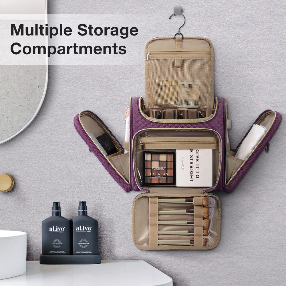BAGSMART Toiletry Bag side pocket shows wet-dry separation for mess-free travel