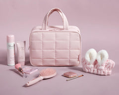 BAGSMART travel bag with hanging-swivel-hook offers quick access in hotel bathrooms.