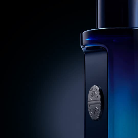Banderas Antonio Perfumes The Icon top notes graphic emphasizing citrus and pepper freshness.
