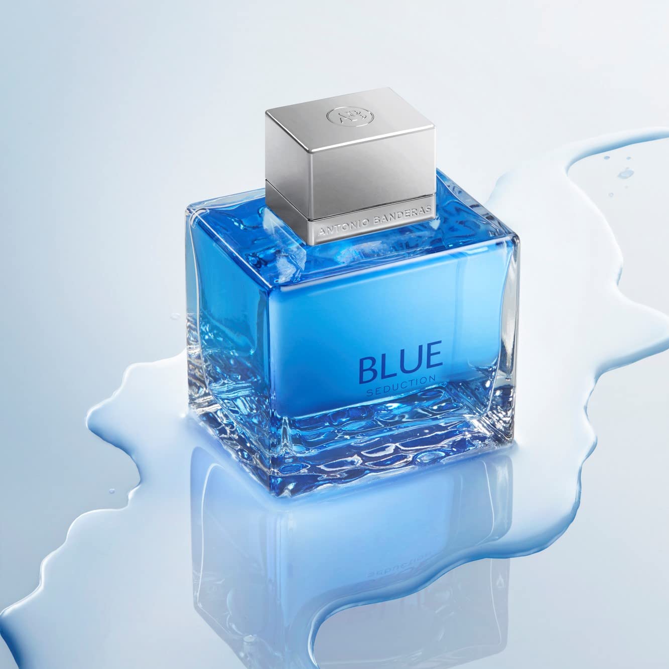 Banderas Blue Seduction packaging box signals premium gifting and premium vibe