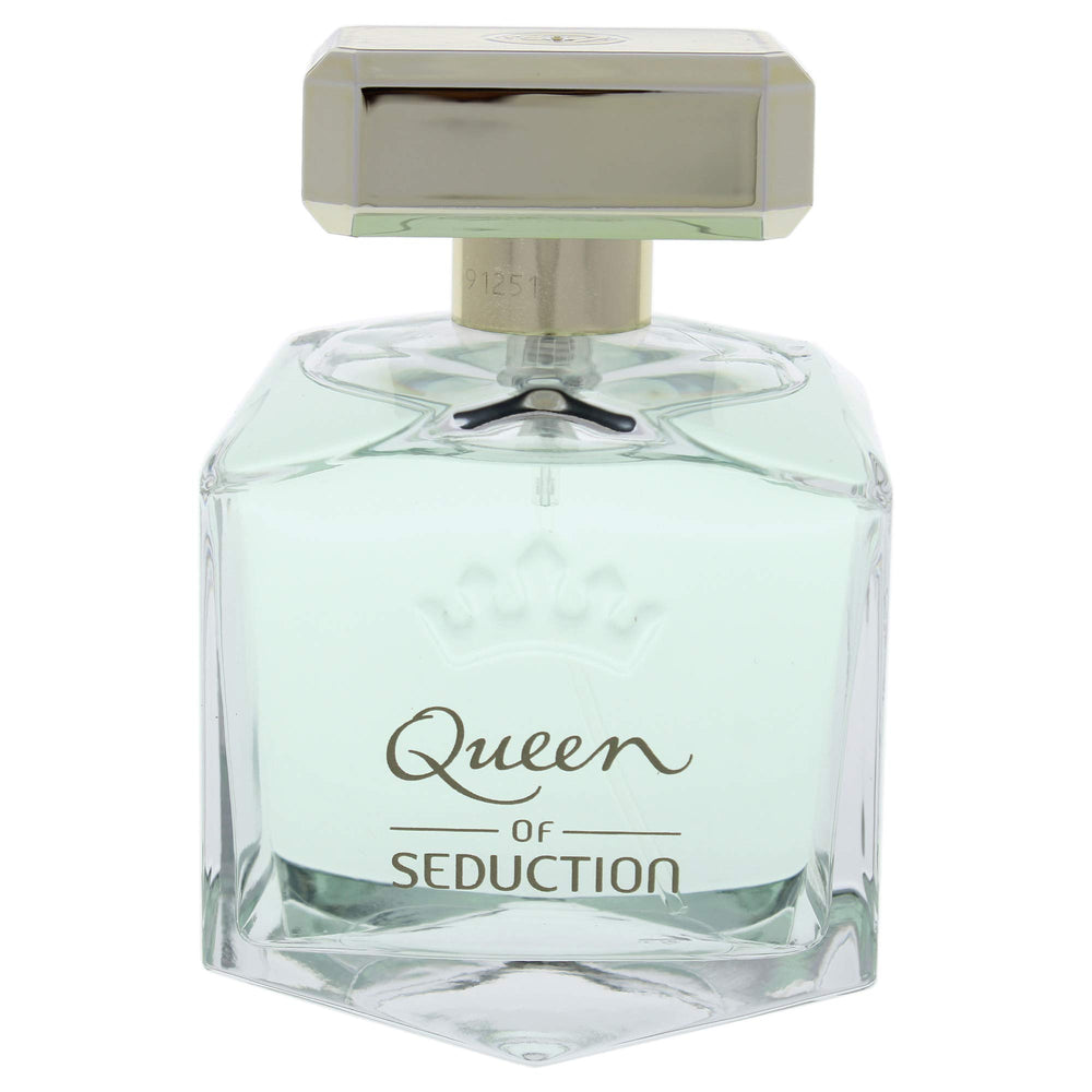Queen of Seduction box highlights travel-friendly packaging.