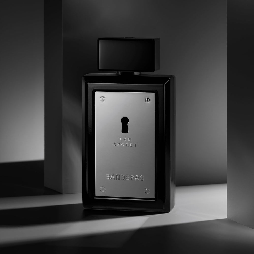The Secret demonstrates day-to-night versatility for flexible wear